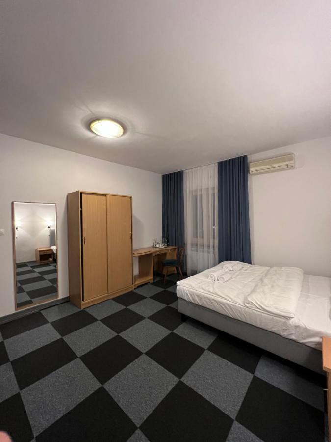 Lezzet Goscinny & Turkishrestaurant Bed and breakfast Varsovia